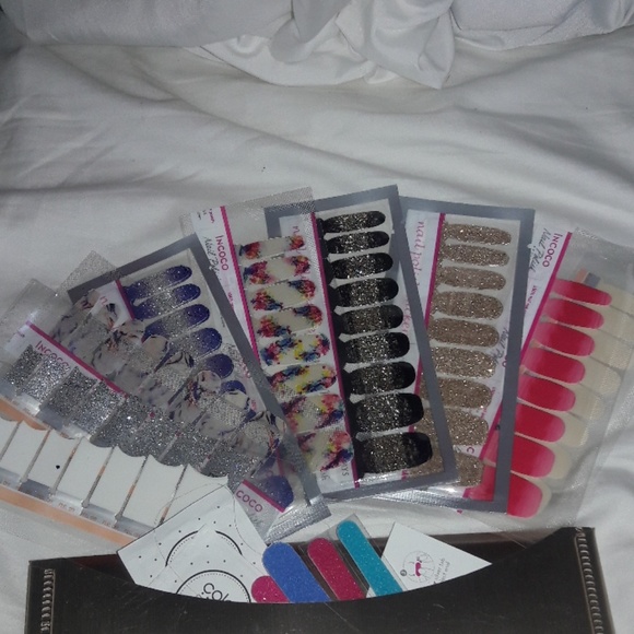 Color Street Other - LOVE nail bundle incoco color street